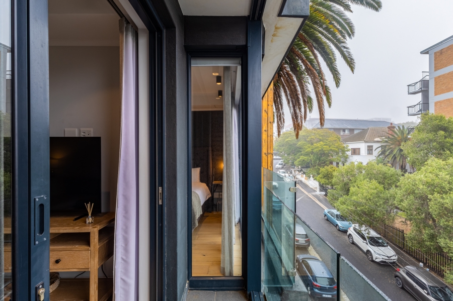 1 Bedroom Property for Sale in Green Point Western Cape